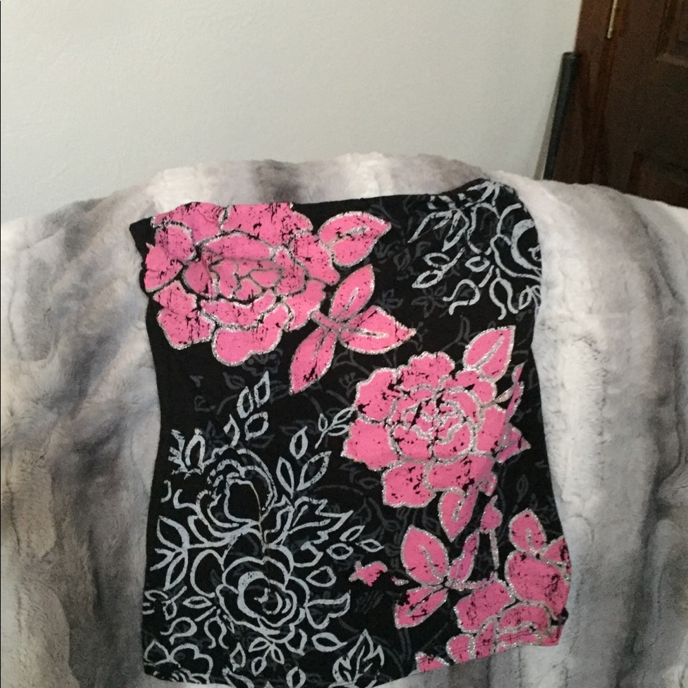 Strapless top